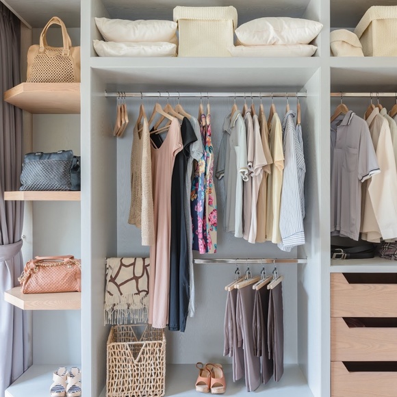 Meet your Posher, Roselle - Picture 1 of 1